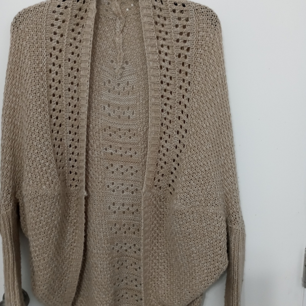 Charlotte Russe Beige Oversize slouchy Knit Sweater with 3/4 sleeves